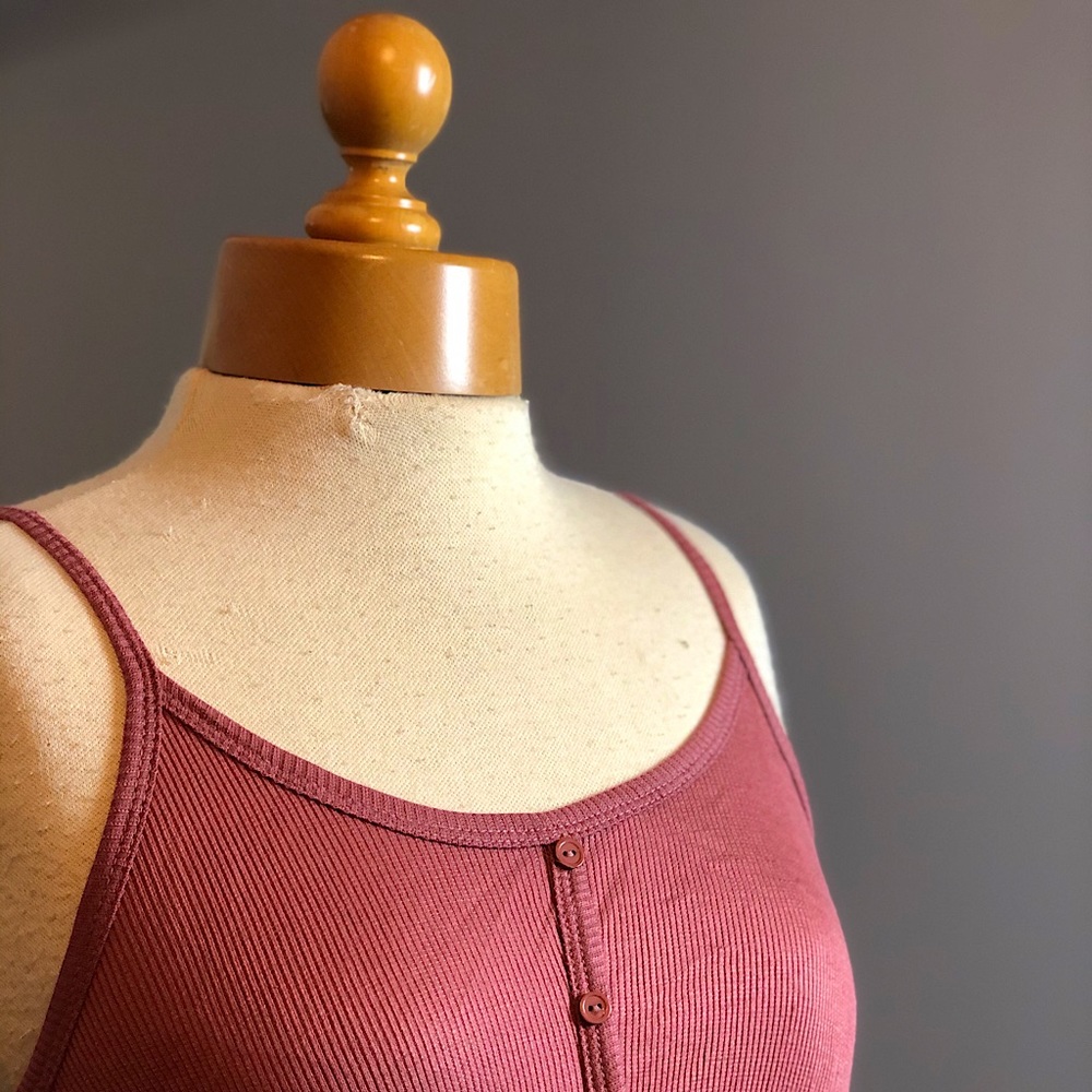 Caution to the Wind Tie front cropped tank